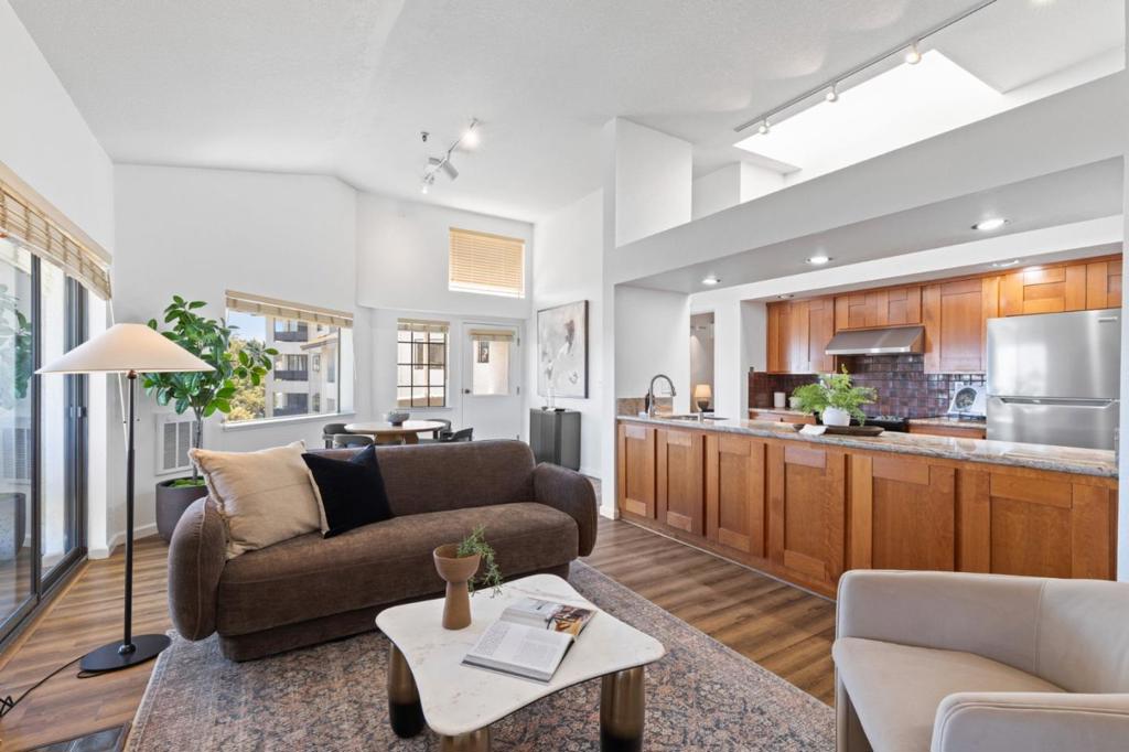 185 Forest Avenue #4C