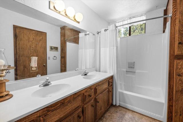 43706 Sand Canyon Road, Big Bear CA: https://media.crmls.org/mediaz/67ea70f4-2700-45d4-bc49-1c8f58d6c1c4.jpg