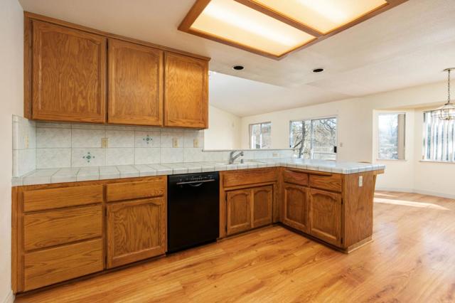 30159 Horseshoe Drive, Coarsegold CA: https://media.crmls.org/mediaz/67eabdd2-c320-455d-a09f-bd24a9efab19.jpg
