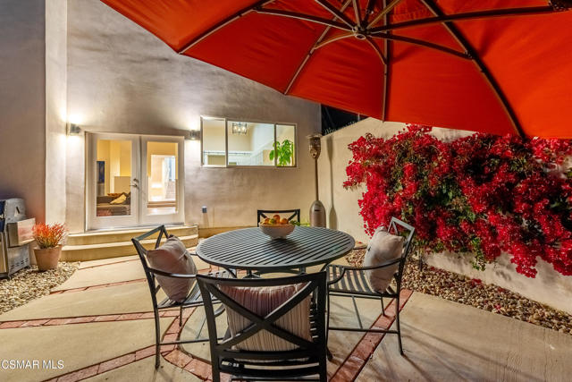 28333 Foothill Drive, Agoura Hills CA: https://media.crmls.org/mediaz/67eb7cb1-bfcd-439c-b757-c70f6d059b3d.jpg