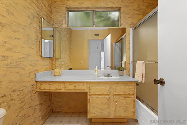 13612 El Mar Ave, Poway CA: https://media.crmls.org/mediaz/67ec94f9-6fc4-468a-a05f-de8ad088c72a.jpg