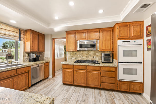 3042 Omega Avenue, Simi Valley CA: https://media.crmls.org/mediaz/67edf819-f721-4a06-9371-5de14a345f42.jpg