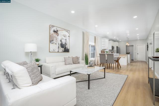 1518 Dunn Ave, Richmond CA: https://media.crmls.org/mediaz/67ef8d0c-baa5-4d1f-bcf3-a930813a16e4.jpg