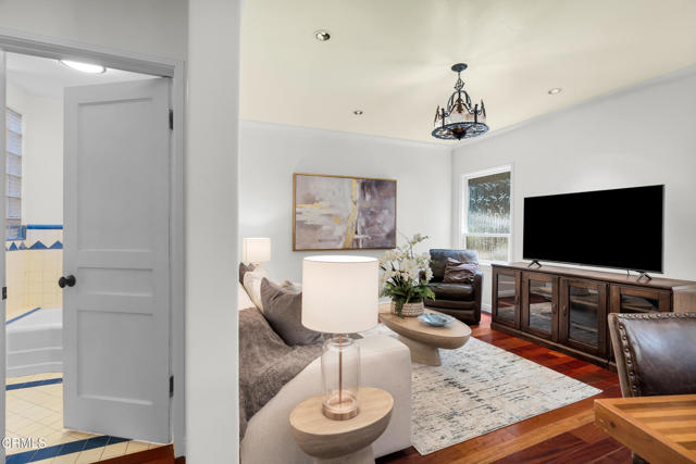 600 Woodland Drive, Sierra Madre CA: https://media.crmls.org/mediaz/67f042f6-ae37-4978-aa26-6b9913103563.jpg