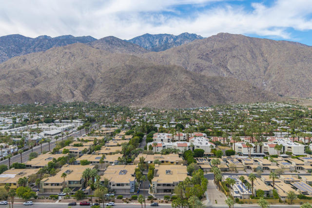 1028 E Palm Canyon Drive #207, Palm Springs, CA 92264