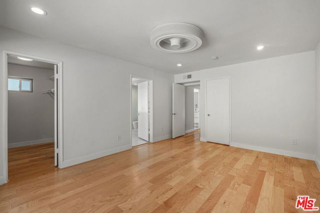 4207 Michelangelo Avenue, Woodland Hills CA: https://media.crmls.org/mediaz/67f0f0c9-d5e0-401d-bbf8-fd863e4f4e89.jpg