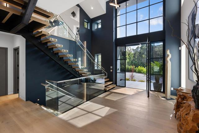 89 Tallwood Court, Atherton CA: https://media.crmls.org/mediaz/67f14818-9e4a-4dd2-8463-2b0582ae3076.jpg