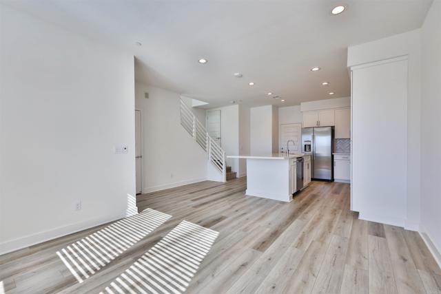 Detail Gallery Image 6 of 21 For 10926 Alderman Way, San Diego,  CA 92126 - 3 Beds | 2/1 Baths