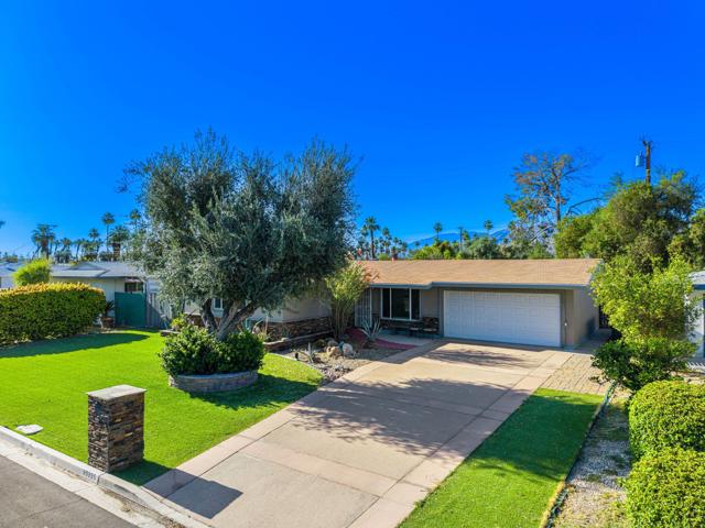 69895 Papaya Lane, Cathedral City CA: https://media.crmls.org/mediaz/67f2ac48-7833-474e-9171-0d80ecc23340.jpg