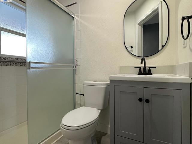 2441 Glenlock St, San Pablo CA: https://media.crmls.org/mediaz/67f36ae6-4d6b-4193-9ca4-276c61d33ff2.jpg