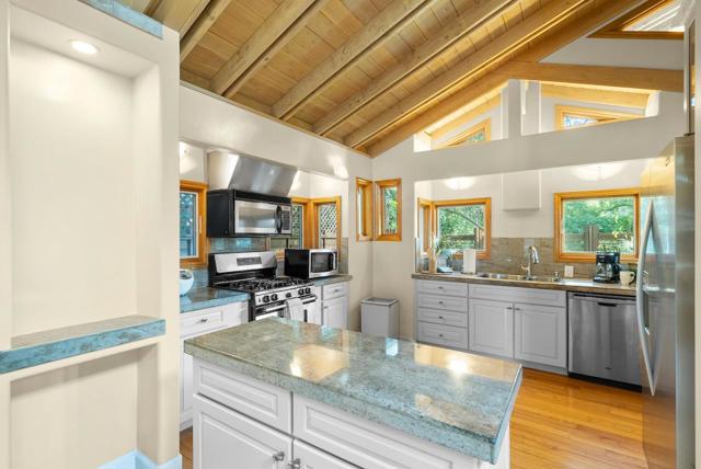 148 Kingsley Avenue, Palo Alto CA: https://media.crmls.org/mediaz/67f4938b-a921-42ea-889f-b5521c50d837.jpg