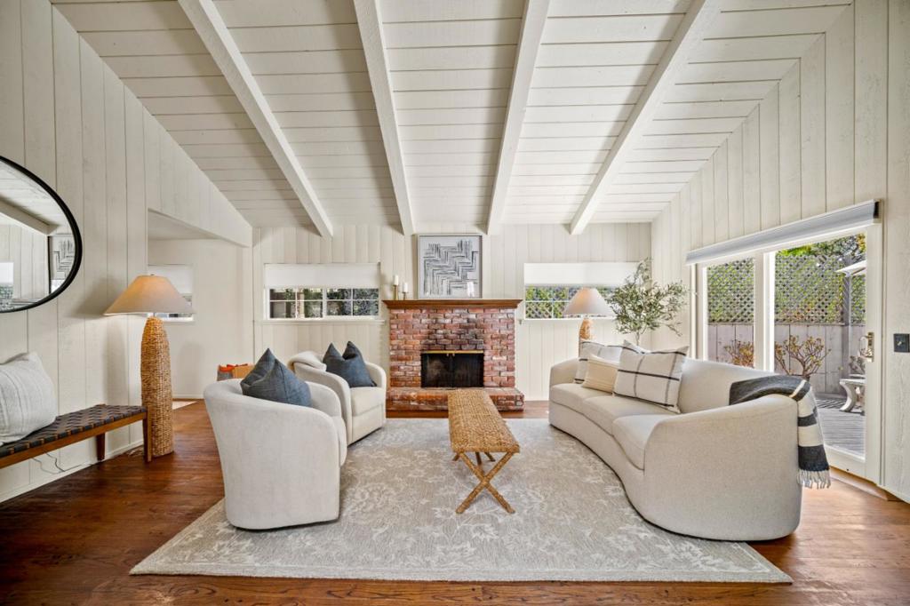 Mountain View at Crespi Avenue