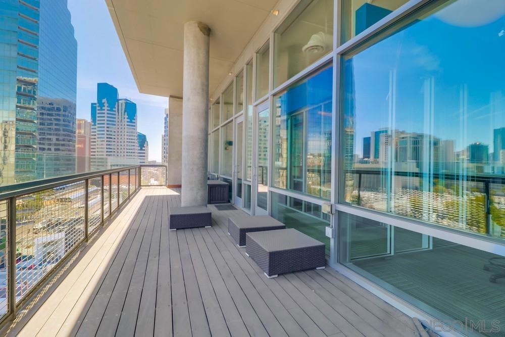 MLS #250032382SD img 43