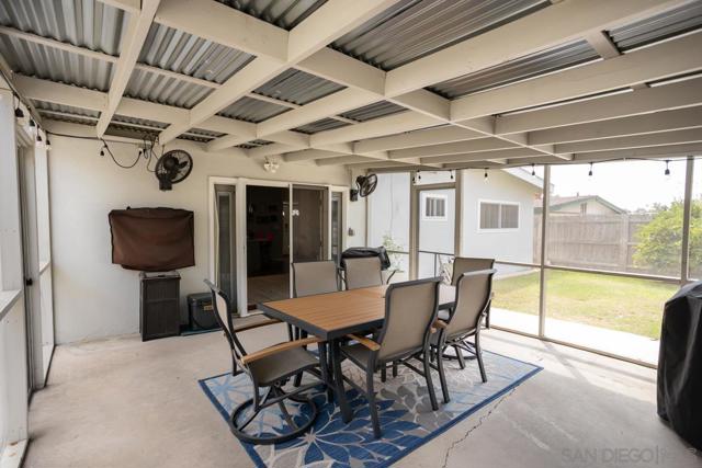 4612 Revillo Way, San Diego CA: https://media.crmls.org/mediaz/67f55dfc-34a9-4839-b99b-bd2248845700.jpg