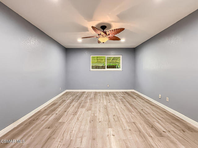 2098 Covington Avenue, Simi Valley CA: https://media.crmls.org/mediaz/67f5a267-d056-44ac-aed9-fdea3d688f00.jpg