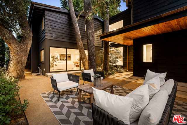 Drew Fenton | 327 E Rustic Road Santa Monica CA | MLS: 7265256