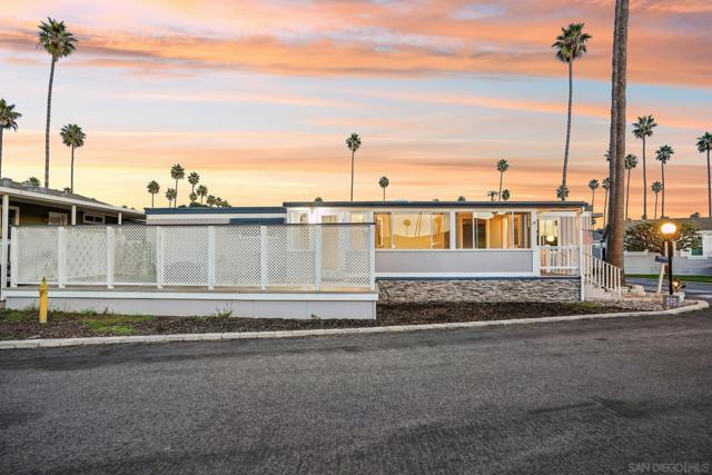 1215 Anchors Way Drive, Ventura CA: https://media.crmls.org/mediaz/67f69231-3ddd-4af5-9a84-2b5bb7bb3381.jpg