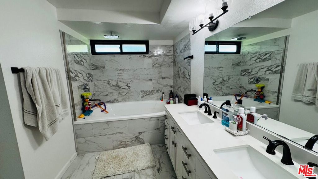 MLS #25625773 image #15