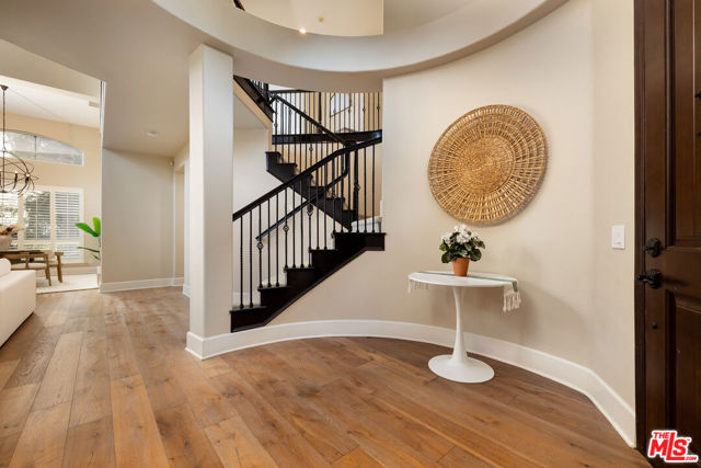 2767 Avenida De Autlan, Camarillo CA: https://media.crmls.org/mediaz/67f6e534-d565-4cb2-8074-2c5e5bf950d1.jpg