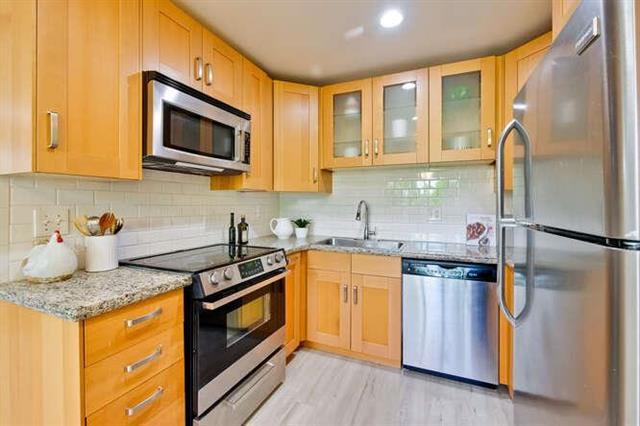 597 Valley Forge Way, Campbell CA: https://media.crmls.org/mediaz/67f78b82-664c-4a48-8b45-40998ddc9608.jpg