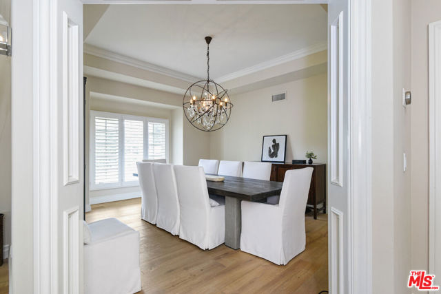 5449 S Rim Street, Thousand Oaks CA: https://media.crmls.org/mediaz/67f790f0-9173-47bc-baa0-5b70b1b912b4.jpg