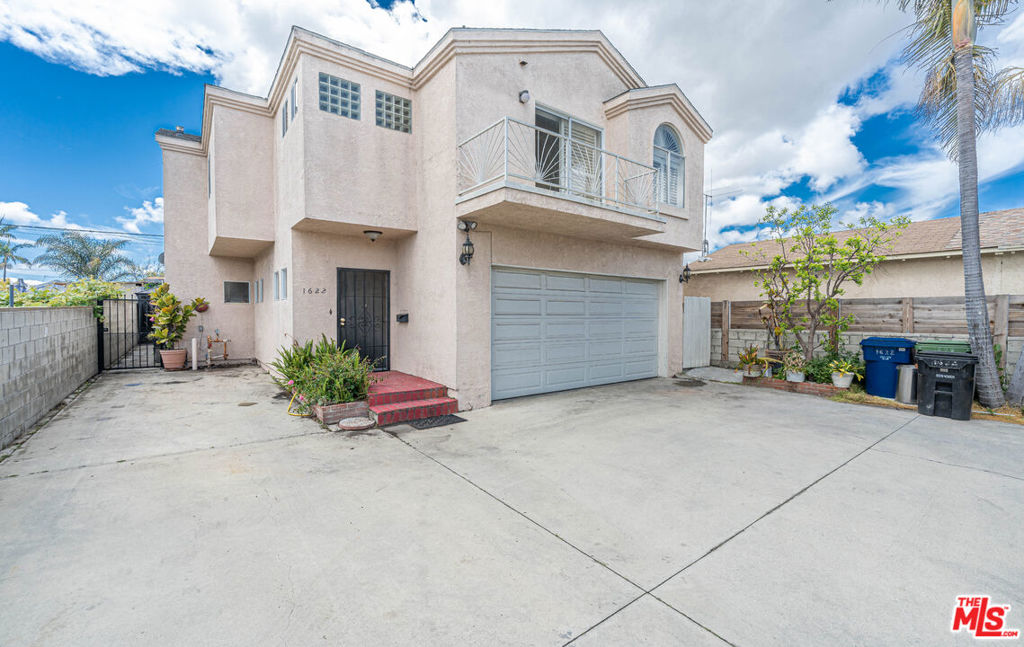 1622 W 220th Street, Torrance, CA 90501