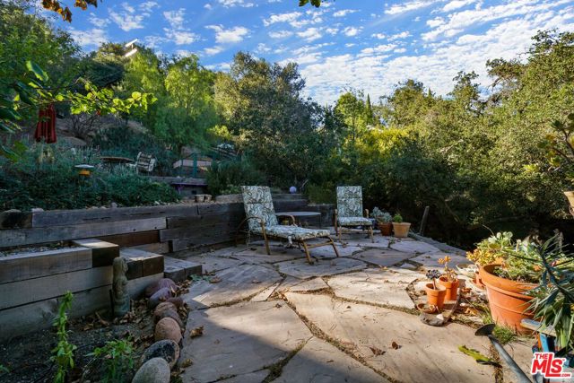 730 Basin Drive, Topanga CA: https://media.crmls.org/mediaz/67f8ae24-a275-4128-9afe-386d6abc03b4.jpg