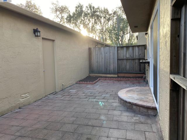 4108 Polaris, Union City CA: https://media.crmls.org/mediaz/67f95bef-3b7e-45fb-a7f9-da10f5539e20.jpg