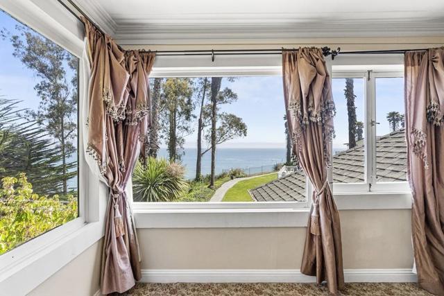 620 El Salto Drive, Capitola CA: https://media.crmls.org/mediaz/67fa69aa-1f62-4739-b31c-2722c6169e5b.jpg