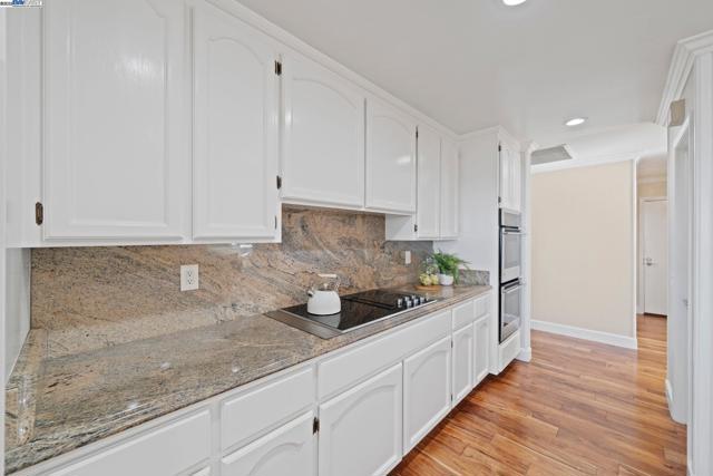 46925 Aloe Court, Fremont CA: https://media.crmls.org/mediaz/67fa69cb-87cb-4b96-a9a6-a88b636dbad0.jpg