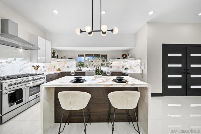 11388 Lorena Ln, El Cajon CA: https://media.crmls.org/mediaz/67fa7409-9c96-43d1-af9d-f6695548a919.jpg