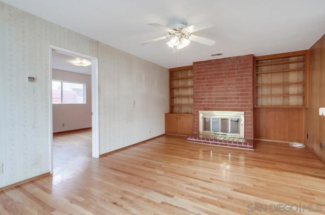 1354 Chalcedony St, San Diego CA: https://media.crmls.org/mediaz/67faceae-6f5c-454f-a9fe-b694162ac4d6.jpg