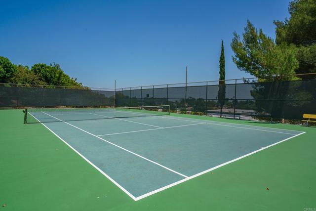 Detail Gallery Image 34 of 34 For 45 Oaktree Ln, Rolling Hills Estates,  CA 90274 - 4 Beds | 3 Baths