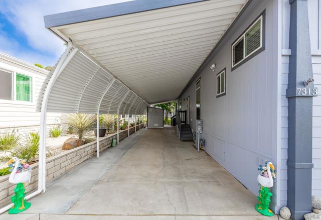 7313 Santa Barbara St, Carlsbad CA: https://media.crmls.org/mediaz/67fc4956-4d42-4364-b976-ec3589e7d75b.jpg