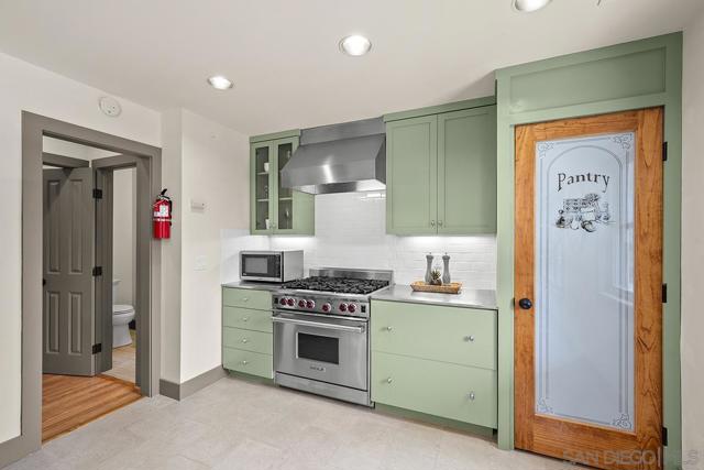 3003 Fried Avenue, San Diego CA: https://media.crmls.org/mediaz/67fdd8d5-573f-42d5-be2c-34dded967a21.jpg