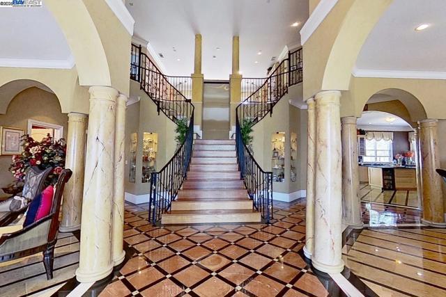 190 Pickering Ave, Fremont CA: https://media.crmls.org/mediaz/67fe30c4-7fe1-4d07-86e2-d6d9e8a4c6a9.jpg