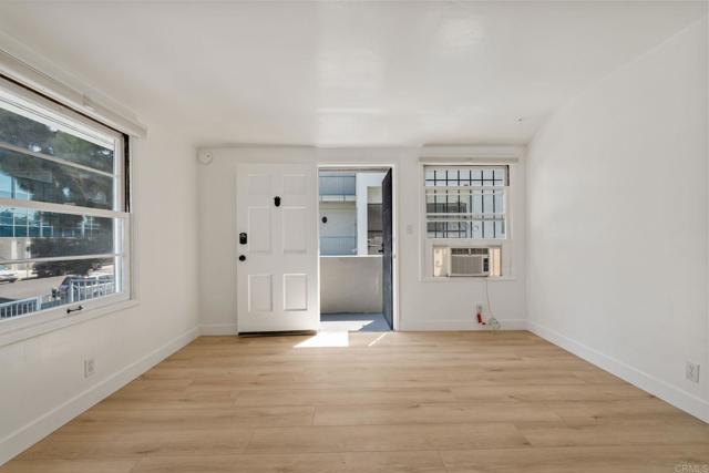 Image 16 of 23 For 211 Walnut Avenue