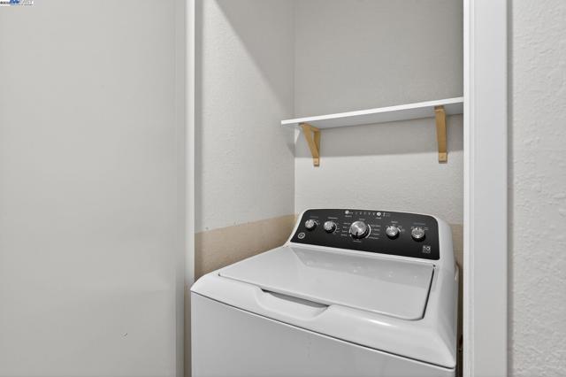 6574 Conestoga Ln, Dublin CA: https://media.crmls.org/mediaz/67fee57e-ddcb-47fd-b812-daefd1aecfc7.jpg