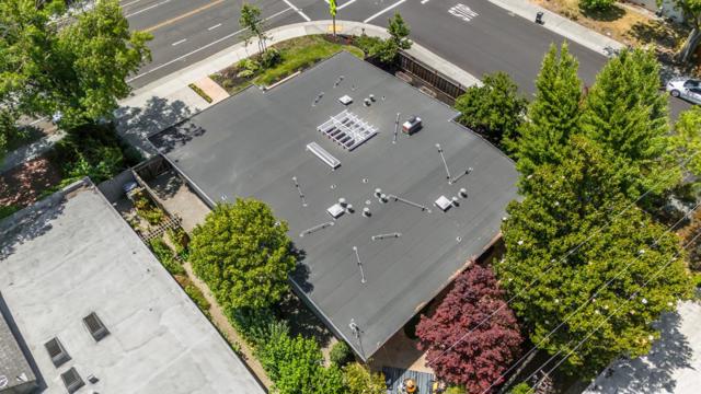 821 E Meadow Drive, Palo Alto CA: https://media.crmls.org/mediaz/68010cd2-87fc-4ccc-95b3-14b3cc75d9b7.jpg