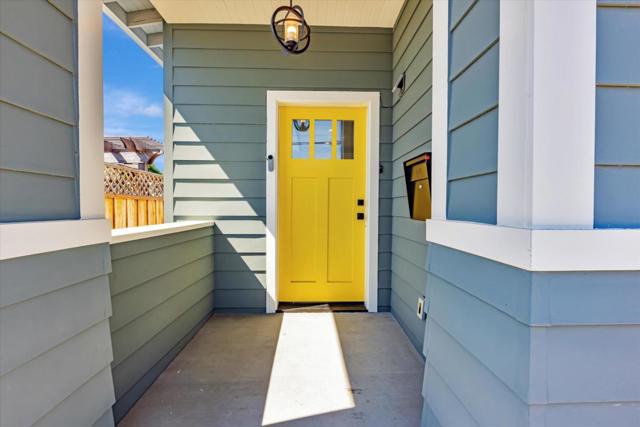 Image 3 of 37 For 2526 Mathews Street