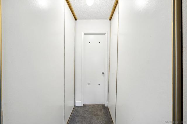 7838 Cowles Mountain Court, San Diego CA: https://media.crmls.org/mediaz/68028973-4533-4af1-858b-7dd7d6d54b6e.jpg