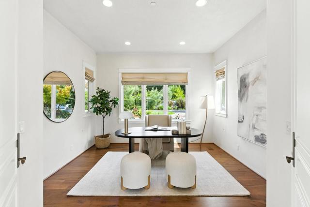 45 Sneckner Court, Menlo Park CA: https://media.crmls.org/mediaz/68028aa0-b44d-4aa0-974e-7bcb5cfa8e34.jpg