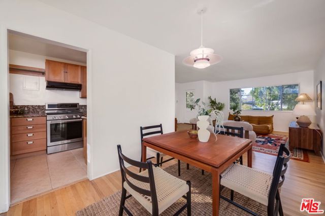 5172 1/2 Village, Los Angeles CA: https://media.crmls.org/mediaz/6802e680-1f07-40ca-965e-f755b5cdd895.jpg