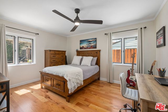521 S Parish Place, Burbank CA: https://media.crmls.org/mediaz/68032fde-0ec5-43c9-8b2c-e9d405b9a5e6.jpg