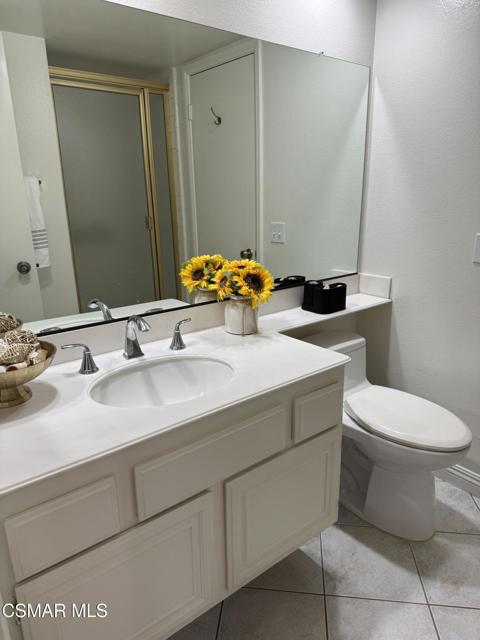 2971 Shadow Brook Lane, Westlake Village CA: https://media.crmls.org/mediaz/68038dd7-d514-4f50-b349-f4a057afda97.jpg