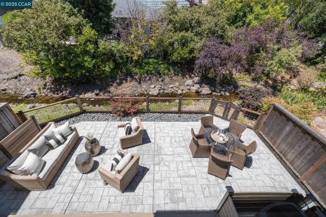 718 AUGUSTA DRIVE, Moraga CA: https://media.crmls.org/mediaz/680417dc-27d4-44be-99d0-891db705e00d.jpg