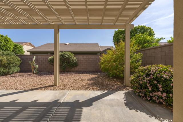 78270 Quail Run, Palm Desert CA: https://media.crmls.org/mediaz/6804c0bf-3e07-4edc-b9a3-6674c6525163.jpg