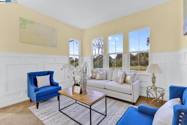 436 Wood Glen Dr, Richmond CA: https://media.crmls.org/mediaz/68056bfd-17b7-4b37-a157-5ea89a0d36df.jpg