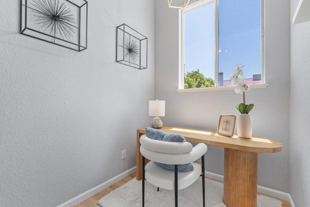 219 Commons Lane, Foster City CA: https://media.crmls.org/mediaz/6805b800-6ee0-4be4-8de8-5a64f7a90ec2.jpg