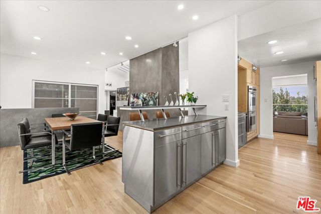 3567 Woodcliff Road, Sherman Oaks CA: https://media.crmls.org/mediaz/6806aafa-6925-4f26-93de-cfb2f2bbd31f.jpg